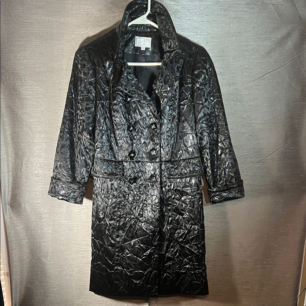 Alberto Makali Shimmering/crinkle Black Trench Coat shoulder pads, lapel pockets